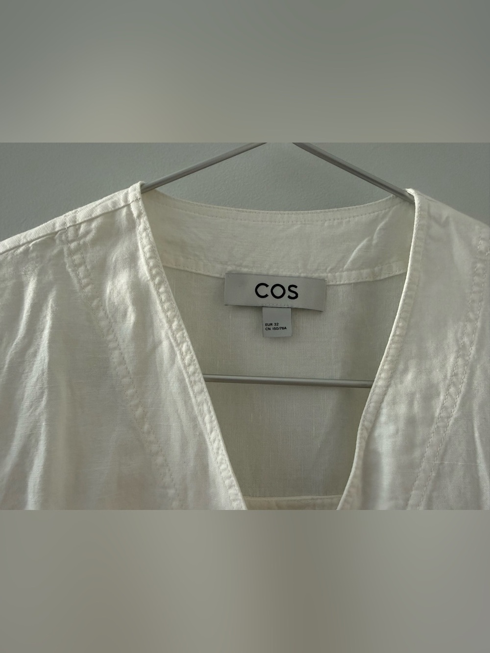 COS Oversized V-Neck Shirt | Size 2 - Picture 4 of 4